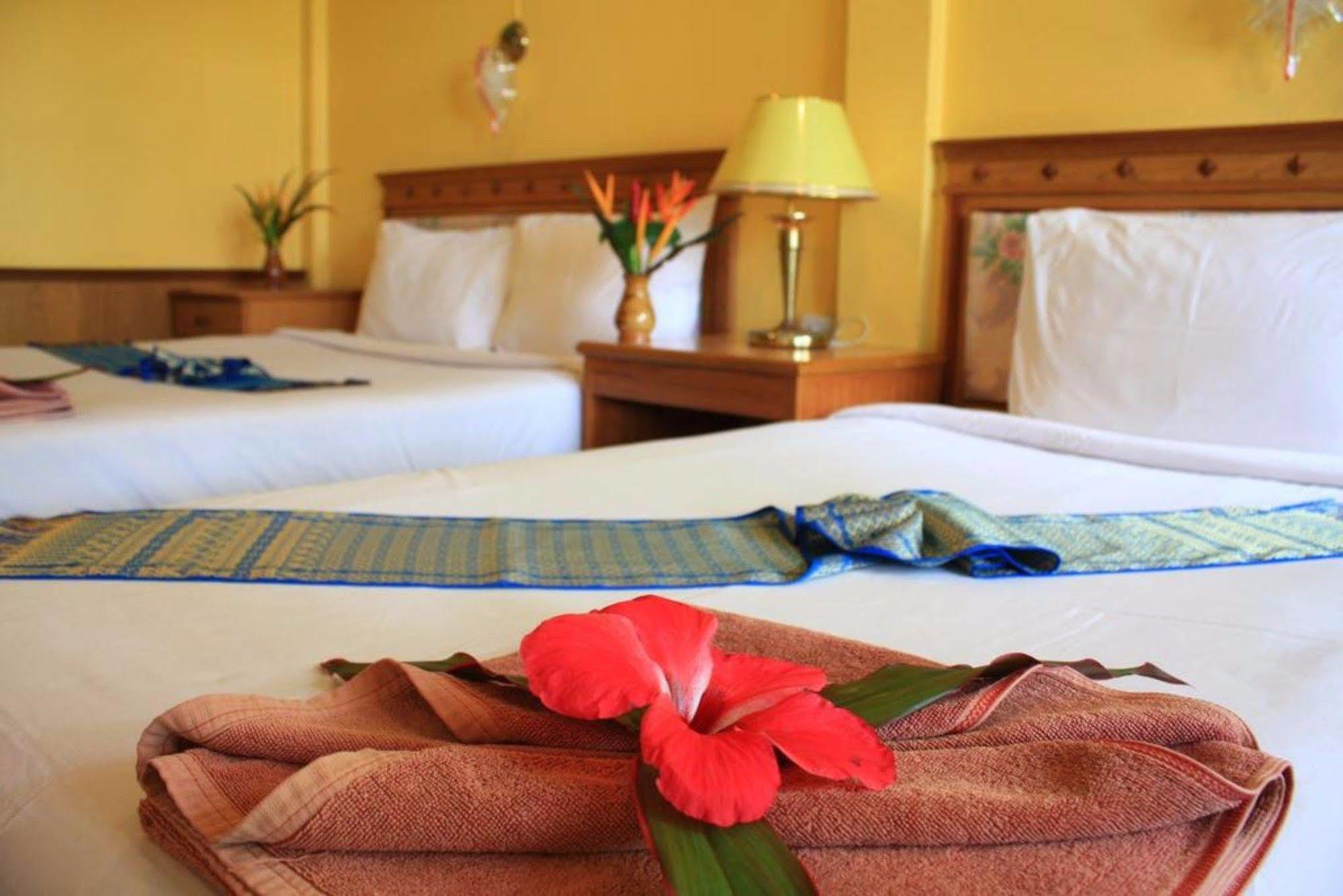 Dream Team Beach Resort Ko Lanta Exterior foto