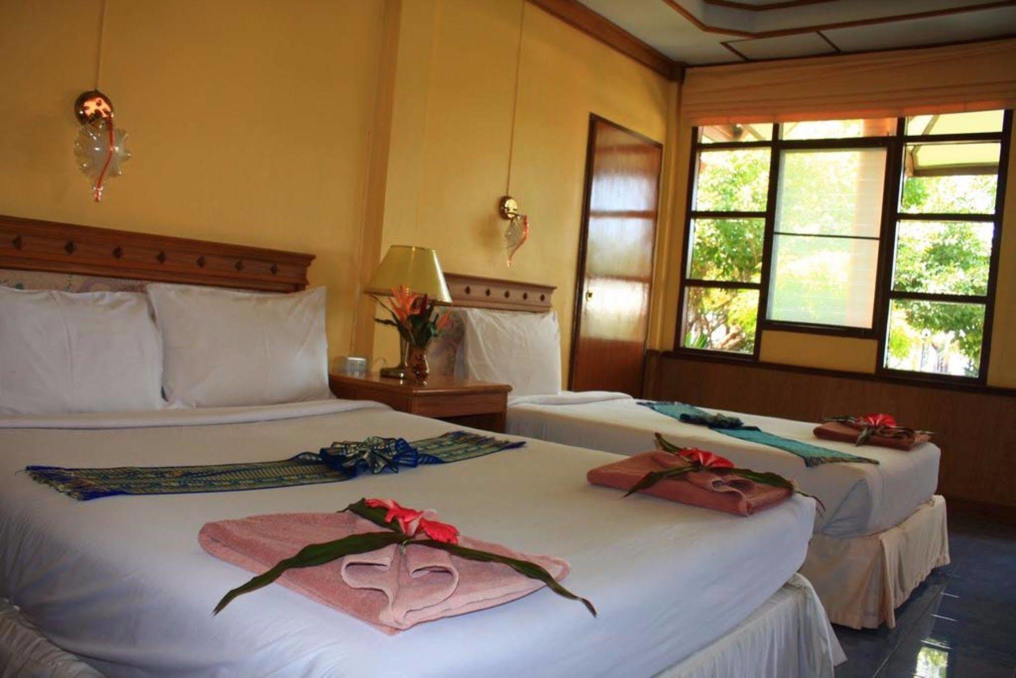 Dream Team Beach Resort Ko Lanta Exterior foto